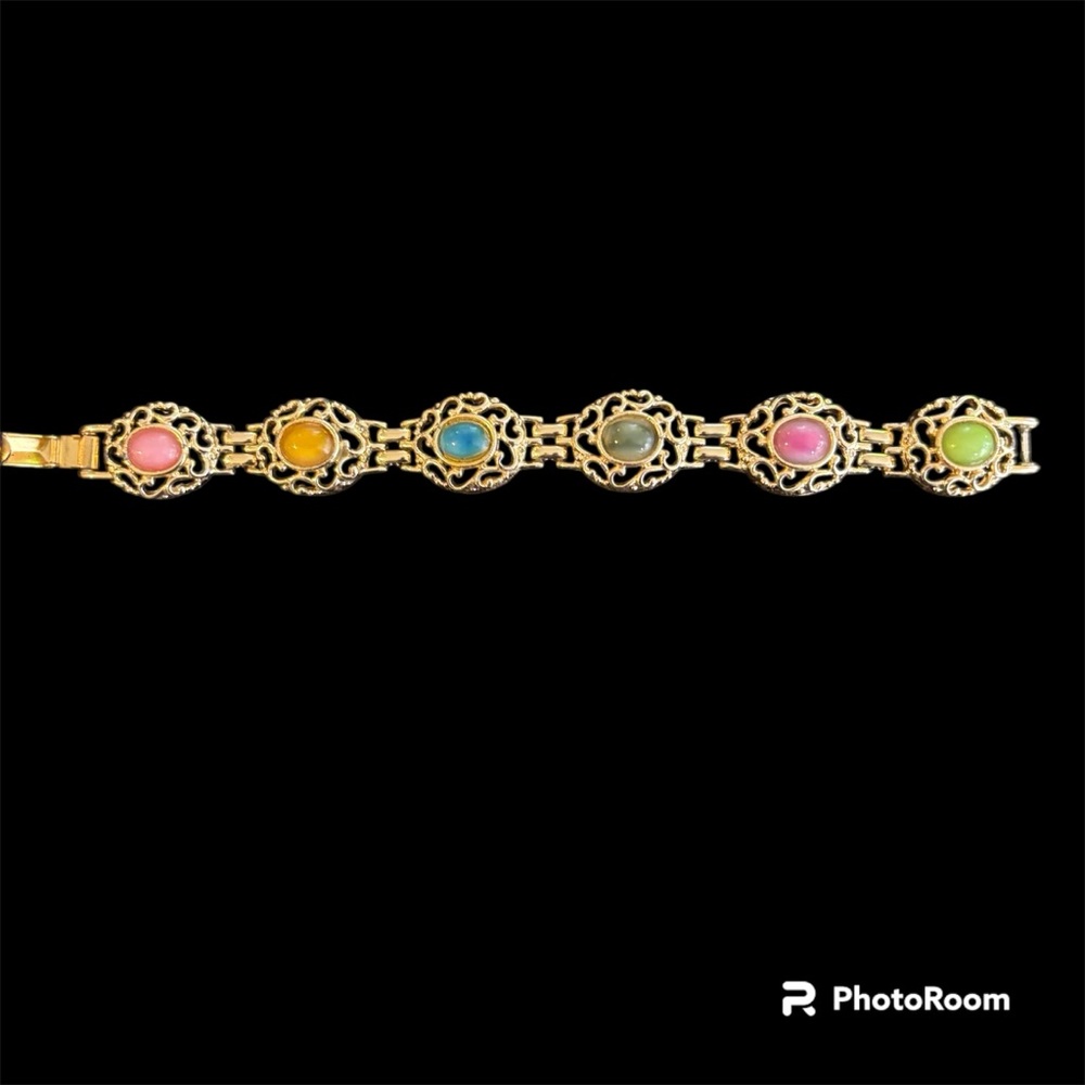 Vintage Emmons Vibrant Gemstone Bracelet in Gold-Tone  Setting